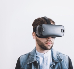 The global AR and VR Lens market was valued at USD 333 million in 2020 and it is expected to reach USD 867.5 million by the end of 2027, growing at a CAGR of 14.7% during 2021-2027.